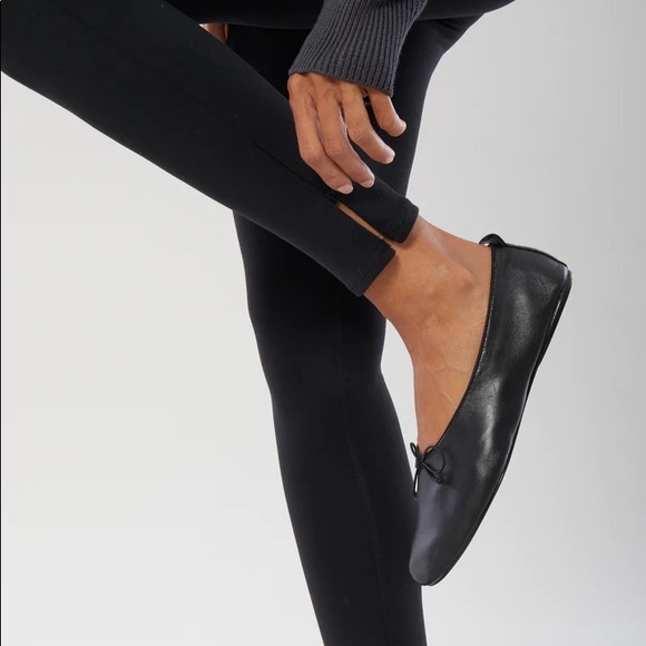 Maternity Everyday Ankle Zip Legging - Picture 5 of 7